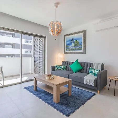 Chic And Brand New By Tenorio Appartement *